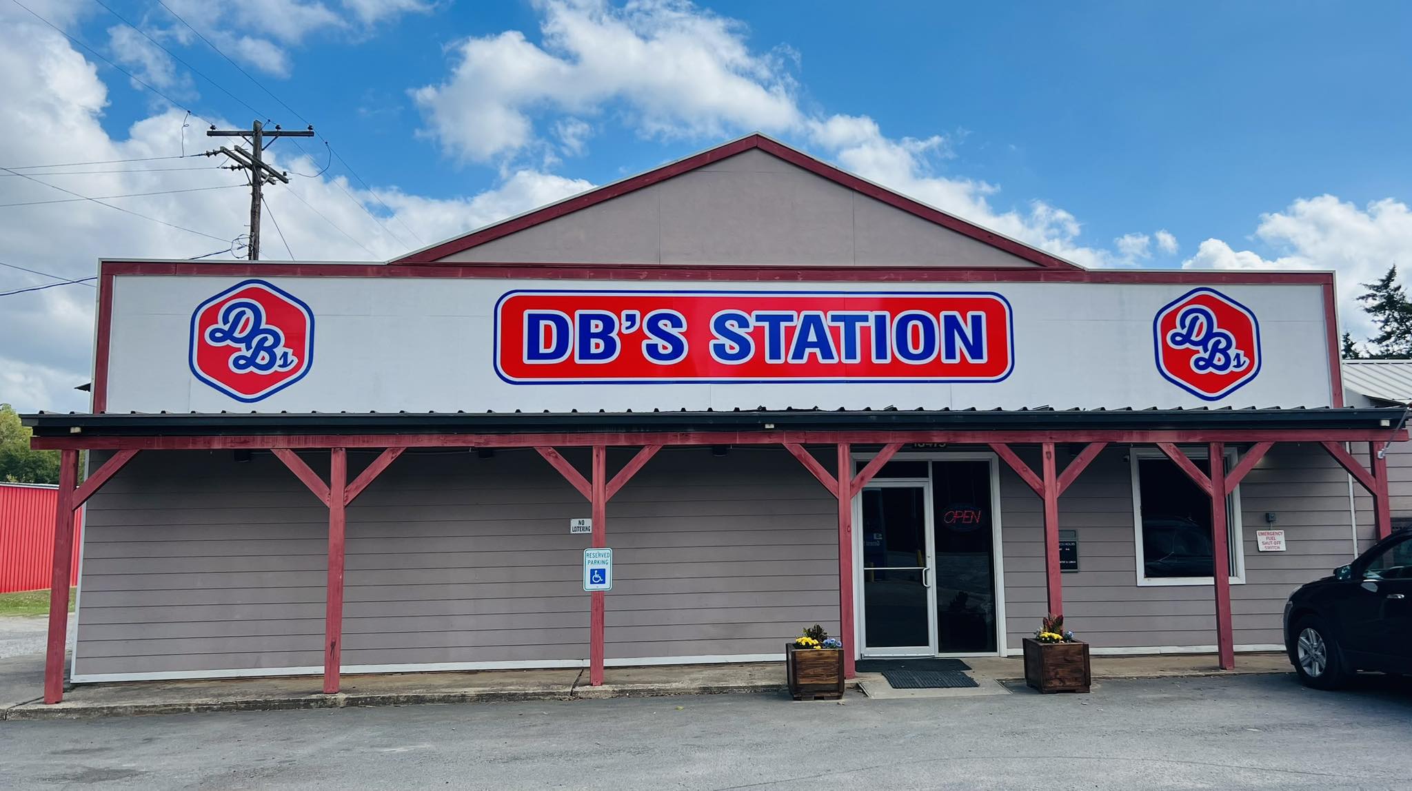 DB's Gas Station Eats DeSoto Parish